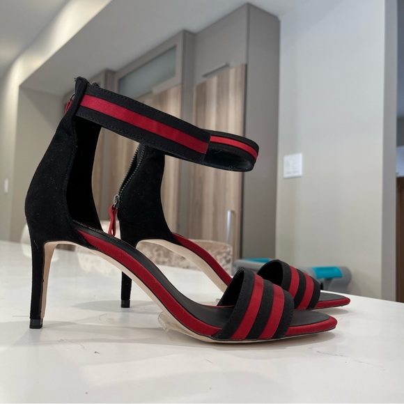 Brand new Zara heels - Picture 4 of 4